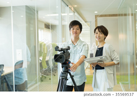 Shooting Photographer Recording Director Image 35569537