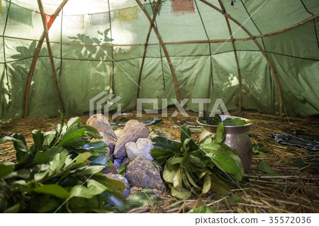 Mexican or Indian Sauna Hut - Stock image 35572036