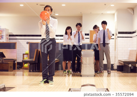 Business person enjoying bowling 35572094