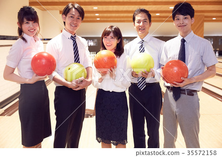 Business person enjoying bowling 35572158