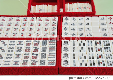 Mah-jong tiles 35573248