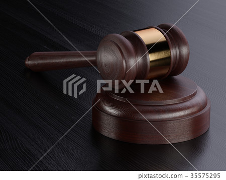 Wooden gavel, auction hammer 35575295