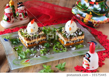 Chicken liver layered salad with chicken head Chicken liver layered salad with chicken head 35575445