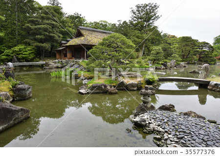Katsura Rikyu Song Shinkintei and Ikeizumi Walkable Garden 35577376