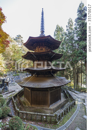 別所溫泉yakuji寺 八角形三塔 照片素材 圖片 圖庫