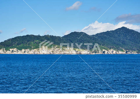 Mt. Kinka lighthouse from the ship 35580999