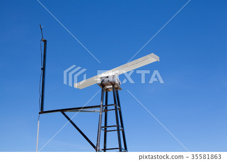 The radar and navigator system The radar and navigator system 35581863