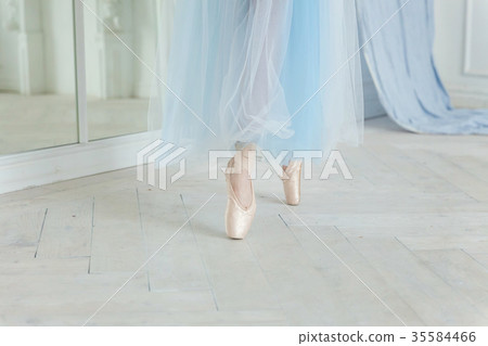 Ballerina puts pointe shoes Ballerina puts pointe shoes 35584466