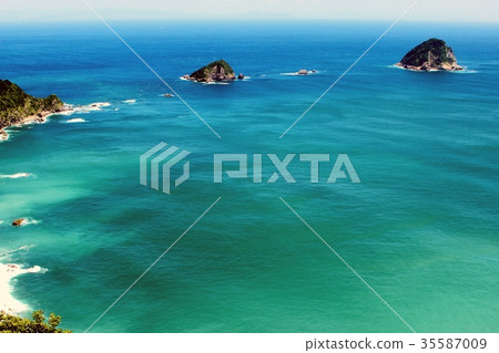 The sea of Hinata The sea of Hinata 35587009
