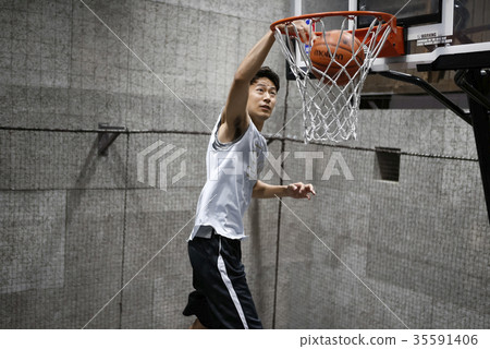 Men Shoot Basketball Shoot 35591406