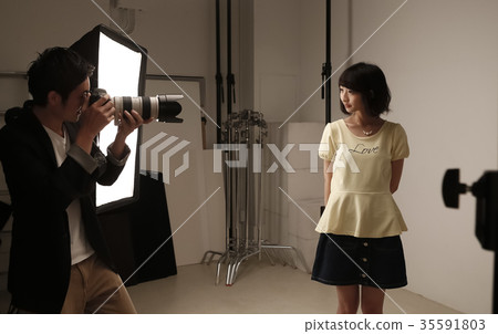 Model shooting 35591803