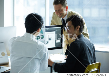商業外國人和日本人 35592021