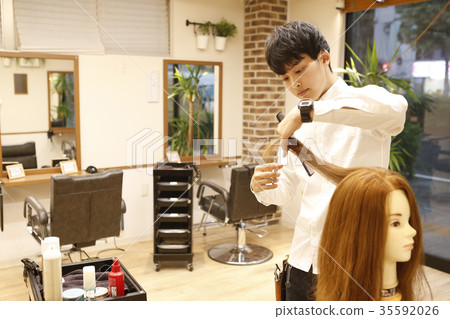 Hairdresser's assistant practice Hairdresser's assistant practice 35592026