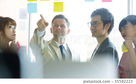 Business Foreigner and Japanese Business Foreigner and Japanese 35592223