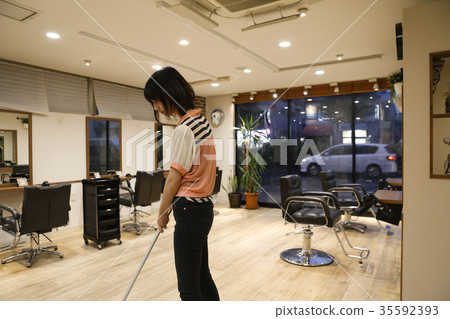 美髮師助理 美髮師助理 35592393