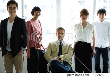商業外國人和日本人 商業外國人和日本人 35592668