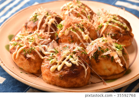 Takoyaki 35592768