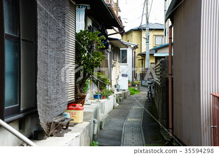 Alley of Shin Hagiwara residential area 35594298