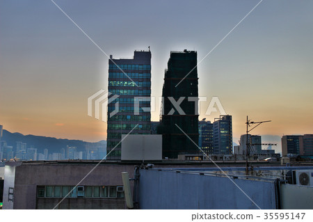 at night view of hong kong 2016 at night view of hong kong 2016 35595147