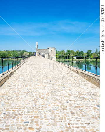 Pont d'Avignon, France 35597001