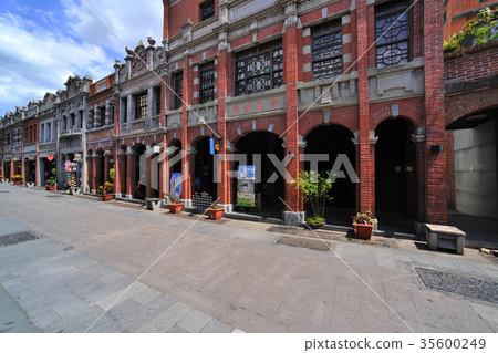 New Taipei City, Three Gorges, Three Gorges Old Street, Old Street, Sanchong, City, Metropolis, Architecture, Old Street, Street, Shop, Nostalgia, Baroque, Baroque Architecture 35600249