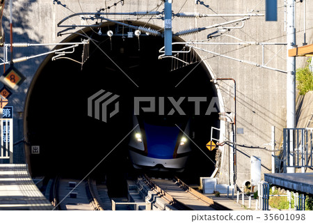 Hokuriku Shinkansen E7系列 Hokuriku Shinkansen E7系列 35601098