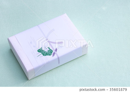 禮物/不幸 禮物/不幸 35601879