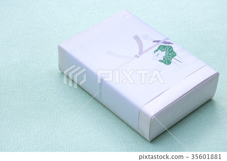 禮物/不幸 禮物/不幸 35601881