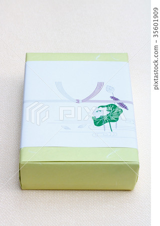 禮物/不幸 35601909