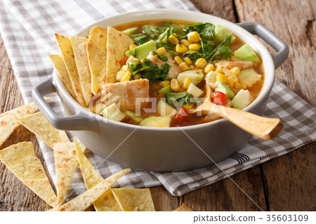 tortilla soup with chicken and vegetables 35603109