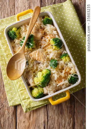 Delicious rice with broccoli, chicken and cheese Delicious rice with broccoli, chicken and cheese 35603235