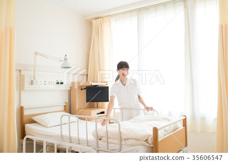 Hospital room nurse bed caregiver medical nurse 35606547