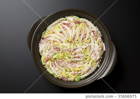 豬肉和大白菜鍋 35606975