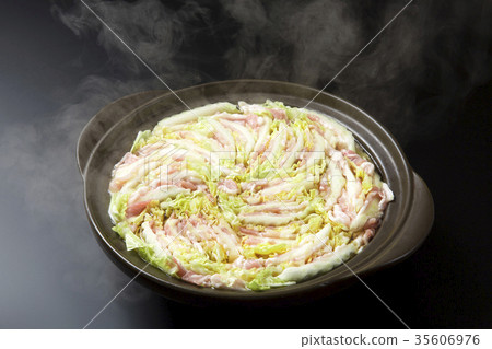 豬肉和大白菜鍋 35606976