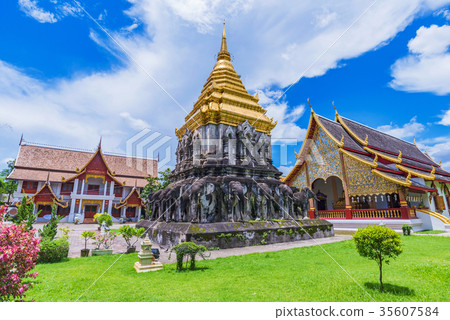 Wat Chiang man temple Wat Chiang man temple 35607584