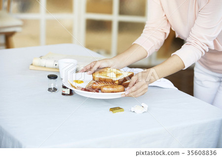Young woman, food, brunch Young woman, food, brunch 35608836