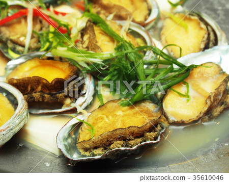 Steamed small abalone Steamed small abalone 35610046