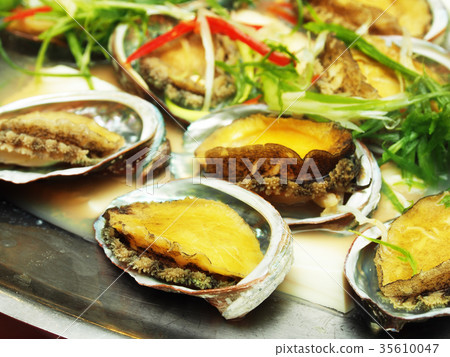 Steamed small abalone Steamed small abalone 35610047