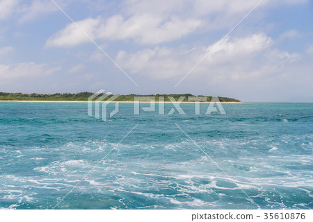 Taketomi island seen from the sea 35610876