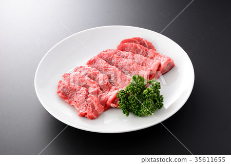 Beef shoulder for grilled meat 35611655