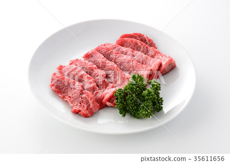 Beef shoulder for grilled meat 35611656