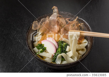Noodles made in flat strips japanese foods Noodles made in flat strips japanese foods 35613085