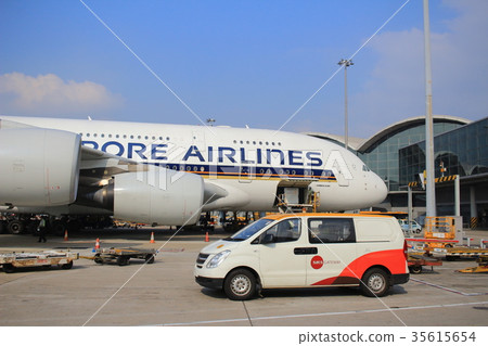 A380 plane 35615654