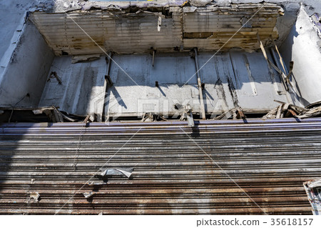 Mexico City damaged building after 2017 earthquake Mexico City damaged building after 2017 earthquake 35618157