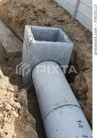 "Precast concrete manholes 35620113