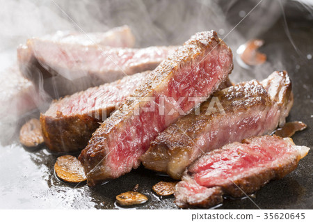 烤牛排肉 35620645