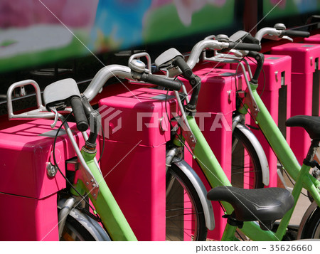 Green free rental city bicycles 35626660