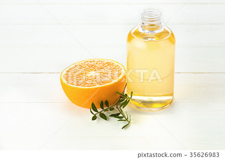 oranges oil and Orange 35626983