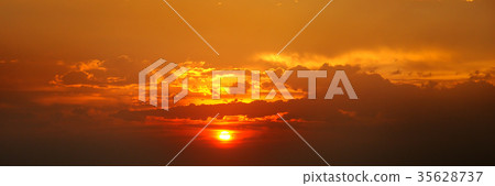 beautiful sunrise and cloudy sky 35628737