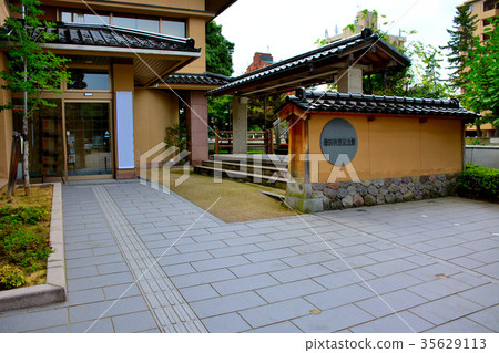 Kanazawa Higashi teahouse street View of Tokuda Akisu Memorial Hall (2) 35629113